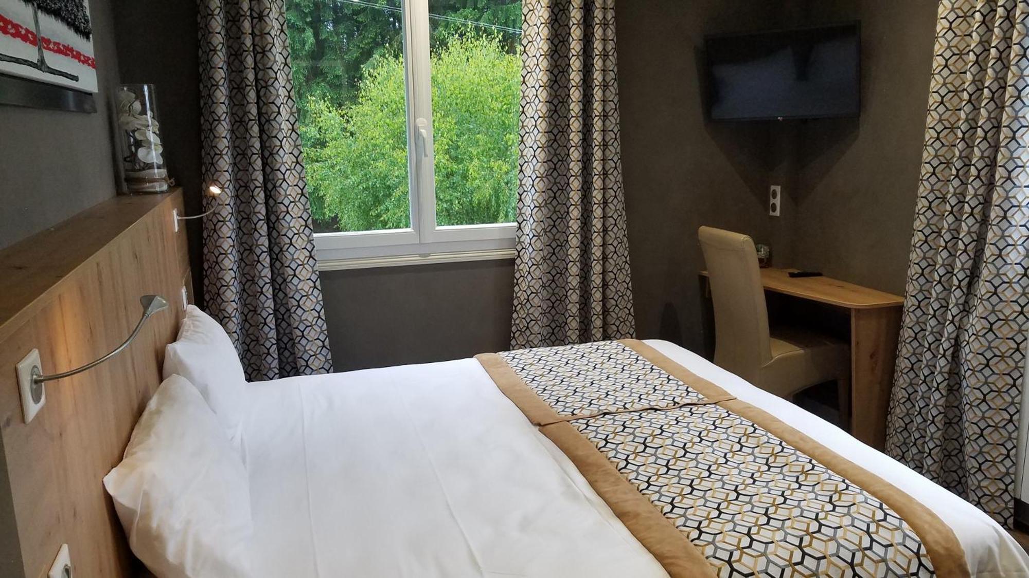 Logis Hotel Beau Site Loubaresse  المظهر الخارجي الصورة