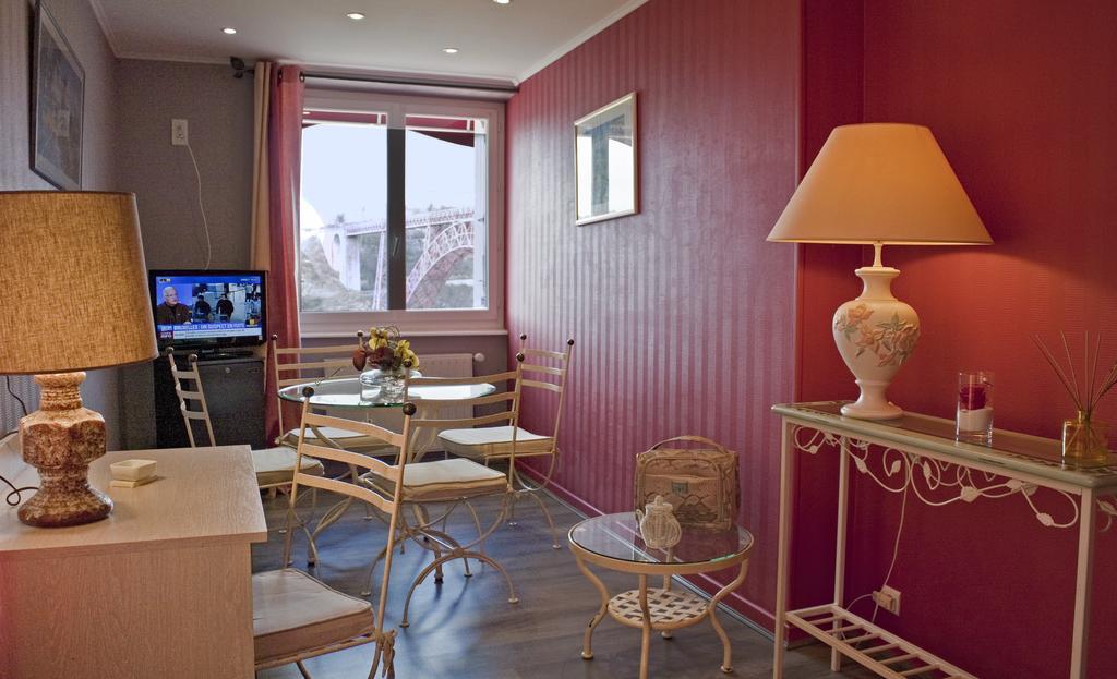 Logis Hotel Beau Site Loubaresse  المظهر الخارجي الصورة
